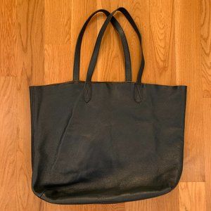 Cuyana Classic Leather Tote (Navy)